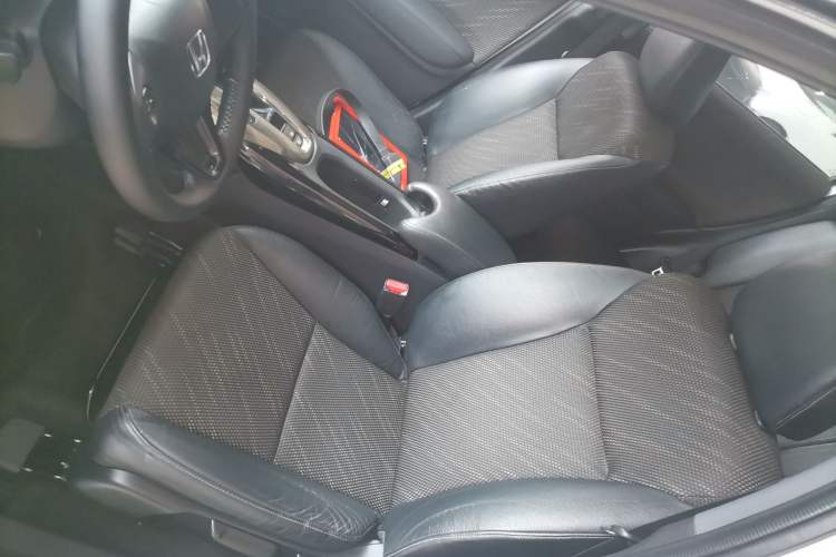 Used Honda XR-V 2015 1.8L EXi CVT Comfort Version Left Front Seat