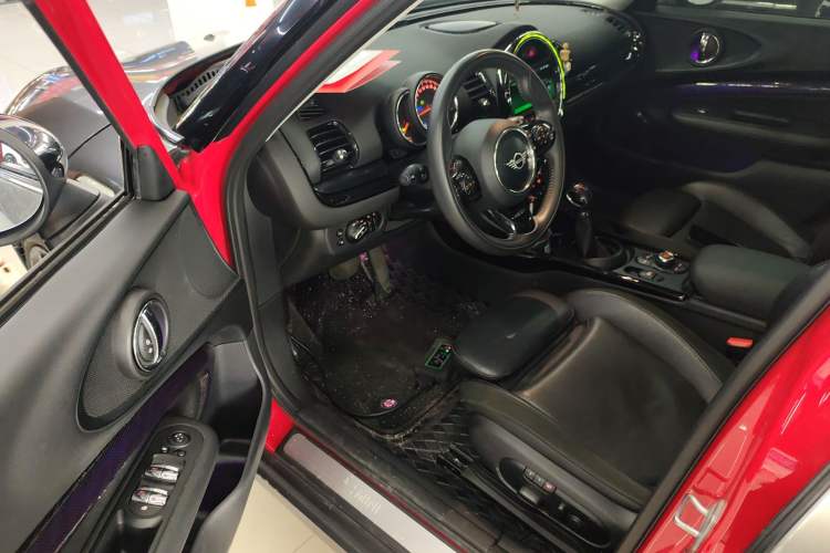 Used MINI Clubman 2018 1.5T COOPER Artist Driver Seat