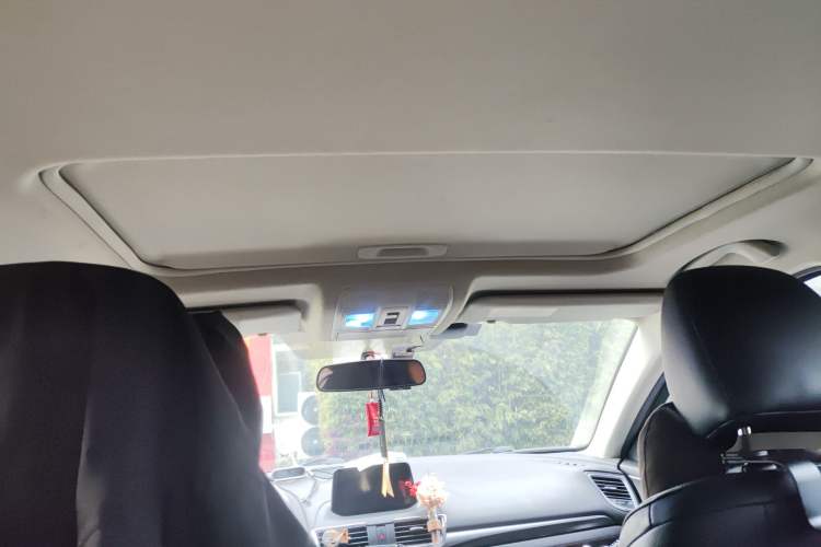 Used Mazda 3 Axela 2017 Sedan 2.0L Automatic Prestige Model China V Standard