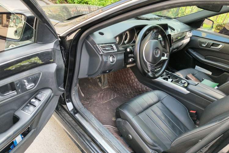 Used Mercedes-Benz E-Class 2015 Facelift E 200 L Sport Edition Driver Seat