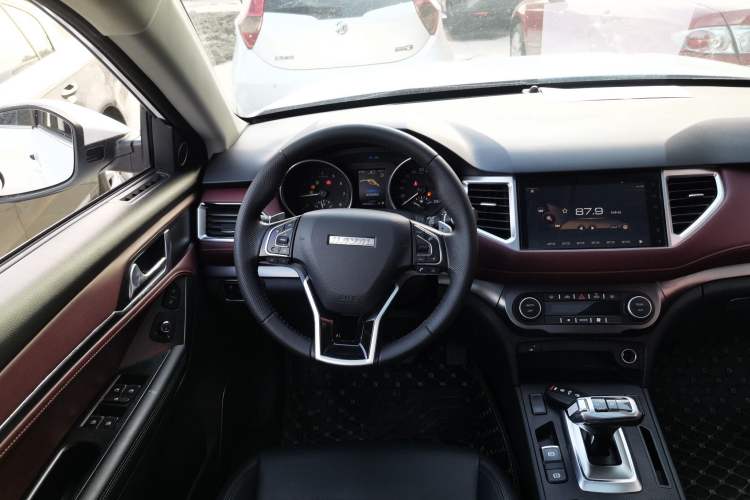 Used Haval H6 Coupe 2019 1.5T Automatic Two-Wheel Drive Luxury Smart Connectivity Version China VI Standard Steering Wheel