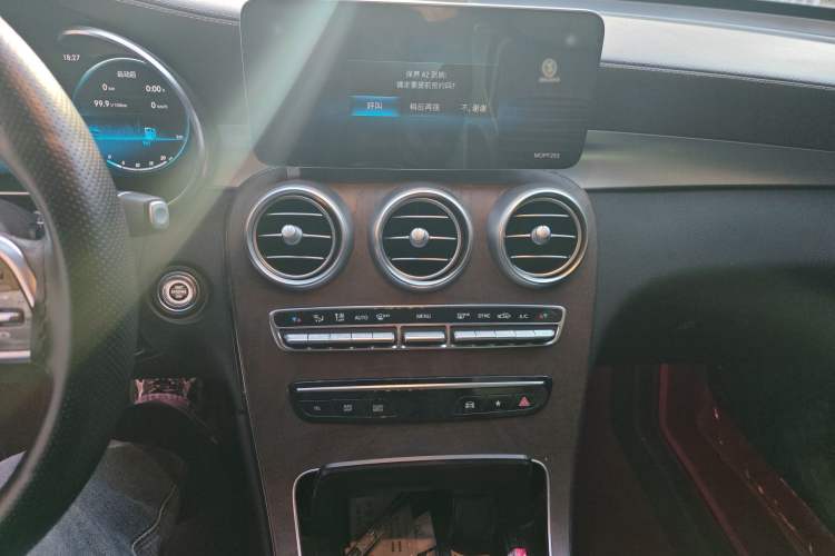 Used Mercedes-Benz GLC 2020 Facelift GLC 260 L 4MATIC Luxury Edition