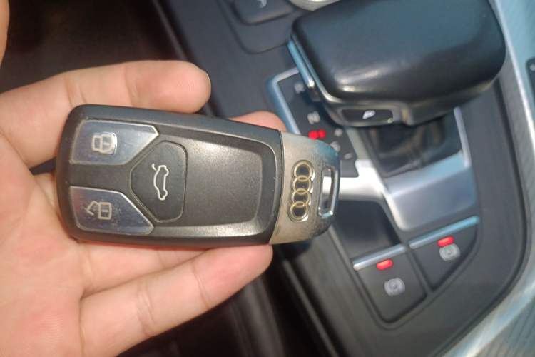 Used Audi A4L 2017 40 TFSI Ambition Edition