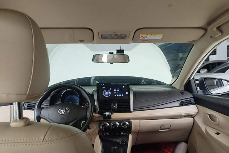Used Toyota YARiS L Zhi Xuan 2014 1.3E Automatic Charm Edition