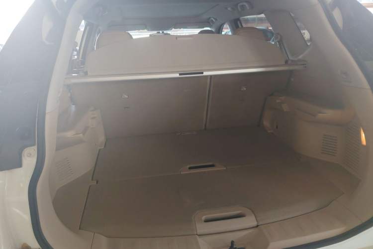 Used Nissan X-Trail 2014 2.5L CVT Luxury Edition 4WD Trunk