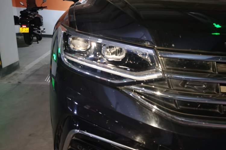 Used Volkswagen Tiguan L 2023 Restyled 330TSI Automatic Two-Wheel Drive R-Line Enhanced Comfort Version
