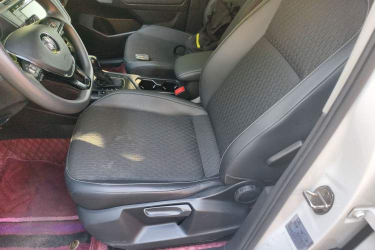 Used Volkswagen Tiguan L 2020 330TSI Automatic Two-Wheel Drive Luxury Edition China VI Standard