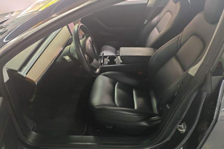 Used Tesla Model 3 2019 Long-Range Rear-Wheel-Drive Version
