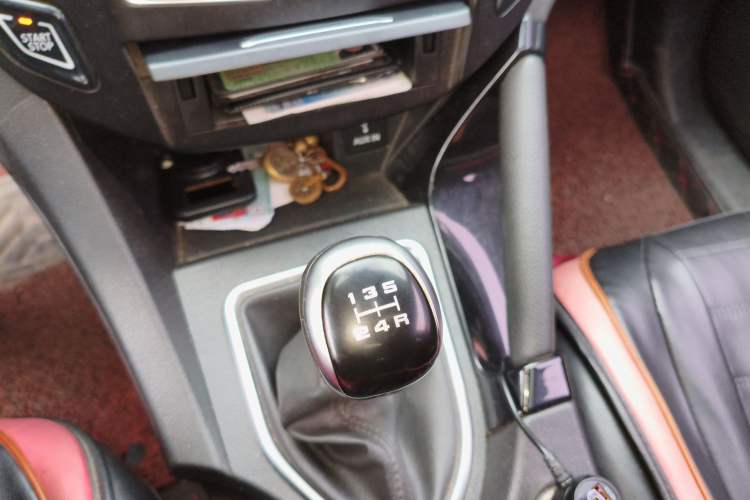 Used Dongfeng Aeolus AX7 2016 1.4T Manual Zhiyi Model