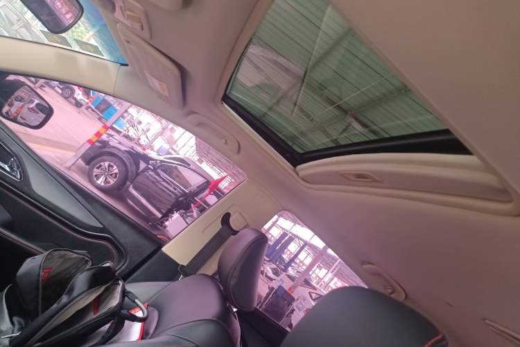 Used Baojun 560 2016 1.8L Manual Luxury Edition