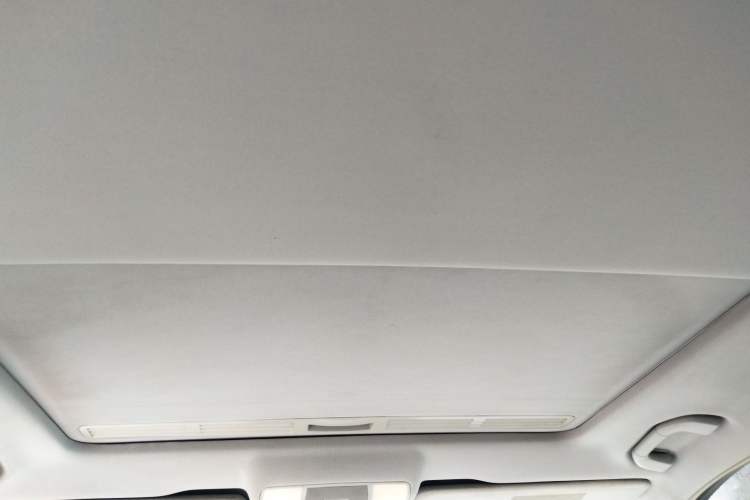 Used Mercedes-Benz E-Class 2011 E 200 L CGI Elegant Model