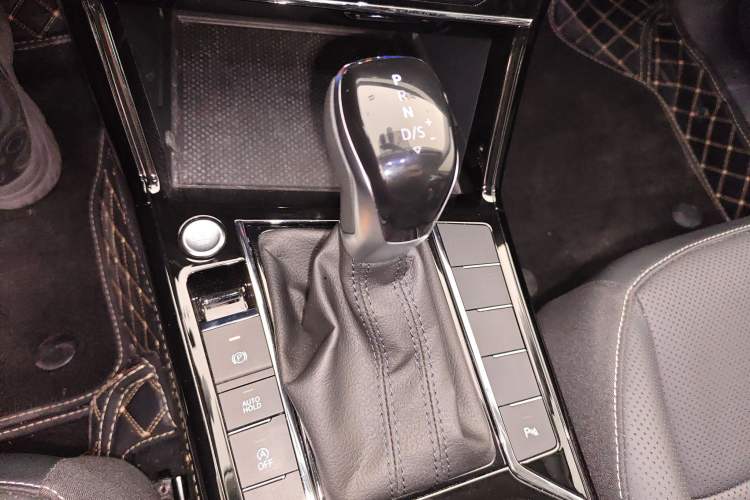 Used Volkswagen Passat 2025 Premium Version 380TSI Dragon Edition