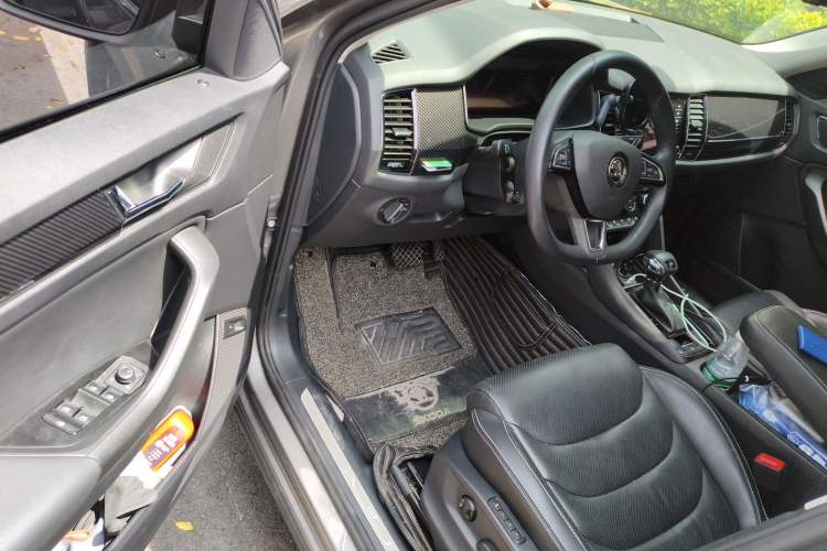 Used Skoda Kodiaq GT 2019 TSI380 4x4 Flagship Model China VI Standard Driver Seat