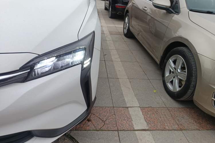 Used Buick Velite 6 2023 Revised Version 430 km Range – Commuter Edition Left Front Headlight