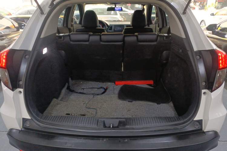 Used Honda Vezel 2020 1.5L CVT Pioneer Edition
