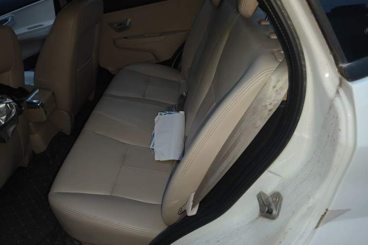 Used Chery Fengyun 2 2013 Hatchback 1.5L Manual Ruiyi Edition