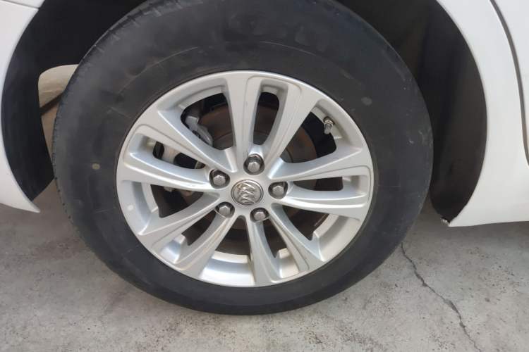 Used Buick GT 2017 15N Automatic Entry-Level Trim
