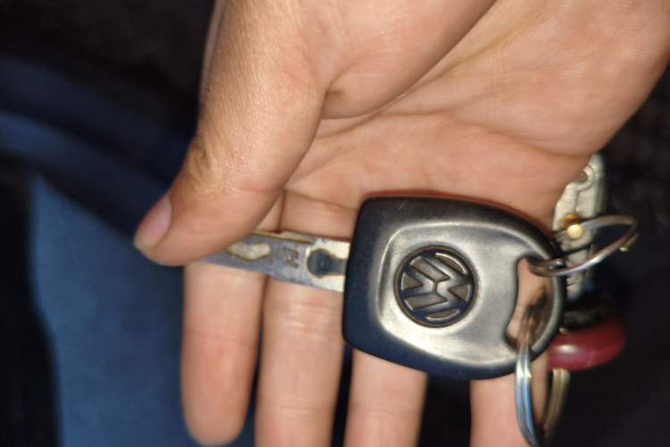 Used Volkswagen Jetta 2013 1.6L Manual Fashion Edition Vehicle Key