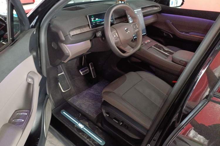 Used Nio ES7 2022 75 kWh Driver Seat