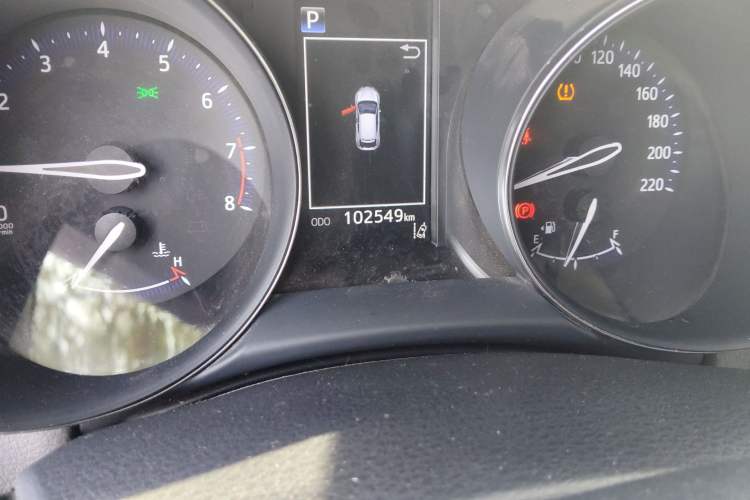 Used Toyota IZOA 2018 2.0L Yichi Version China VI Standard