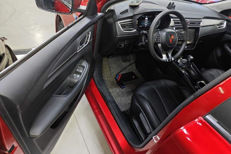 Used Roewe i5 2020 1.5L Automatic 4G Connect Luxury Flagship Edition Driver Seat