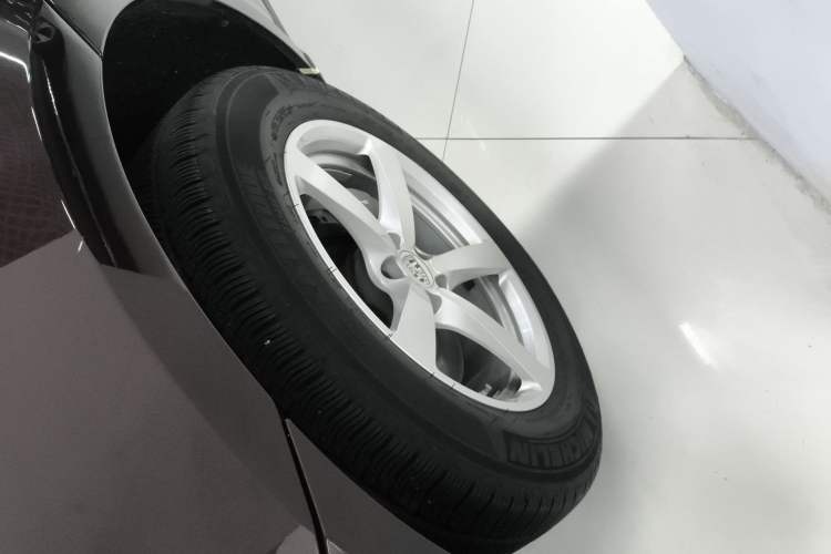 Used Porsche Macan 2017 Macan 2.0T Exterior 4