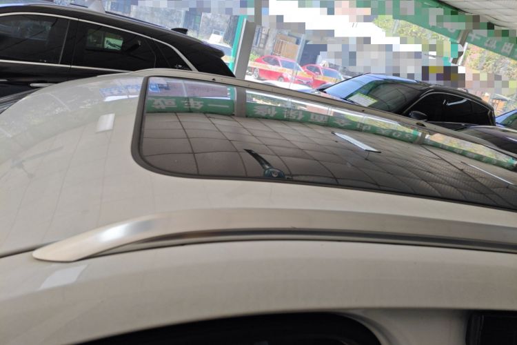 Used Hongqi HS3 2023 1.5T Two-Wheel Drive Shanwei Edition Roof