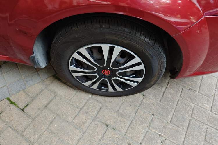 Used Buick Excelle 2013 1.5L Automatic Classic Model
