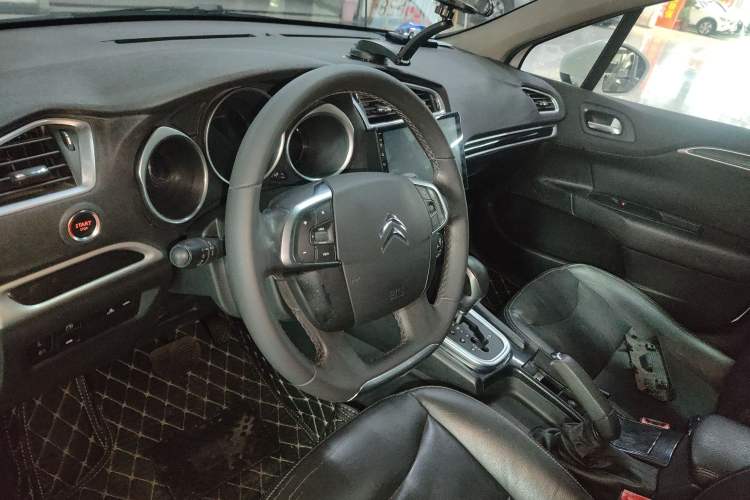 Used Citroen C4L 2014 1.6THP Intelligent Drive Automatic Dynamic Model Steering Wheel