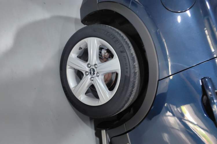 Used Lincoln MKC 2017 2.0T Two-Wheel Drive Deluxe Edition