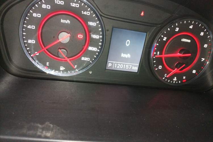 Used SAIC MAXUS G10 2016 2.0T Automatic Luxury Edition