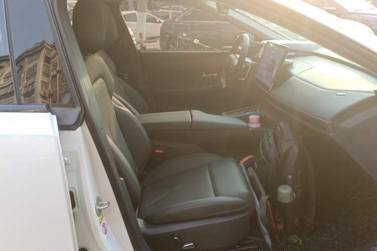 Used Deepal SL03 2022 1.5L 1200 Extended-Range Version Right Front Seat