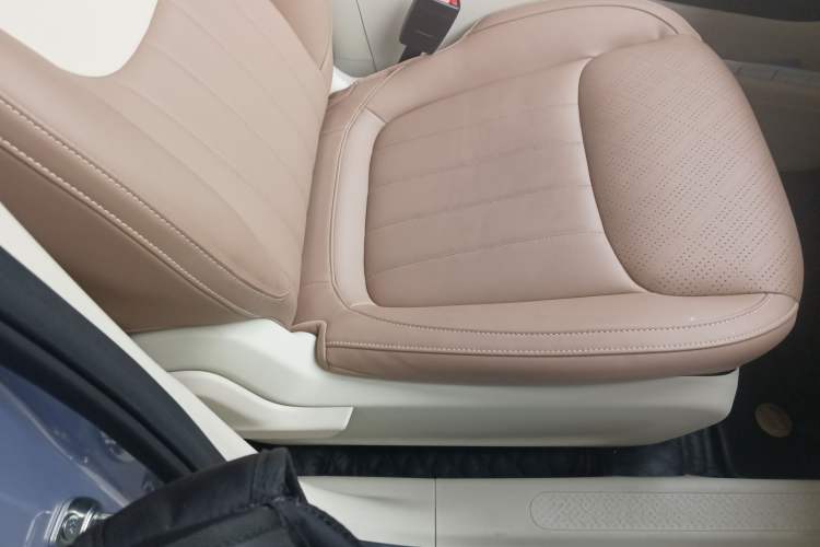 Used Wuling Bingo 2025 333 km Lingxi Deluxe Edition