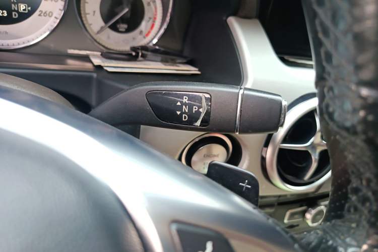 Used Mercedes-Benz GLK-Class 2015 GLK 300 4MATIC Fashion Edition Ultimate Version Gear Lever