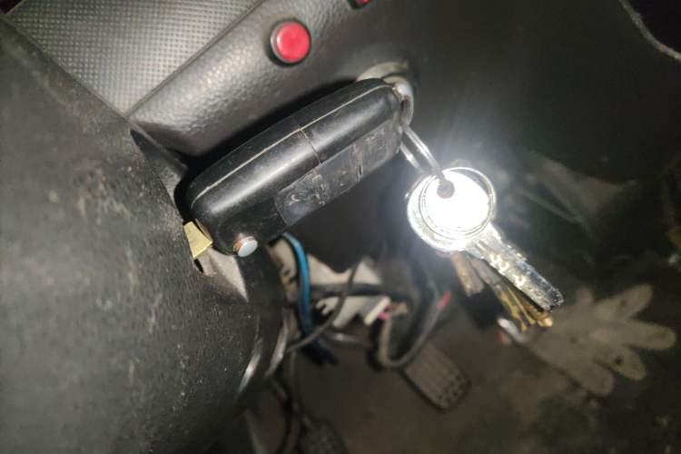 Used Wuling Rongguang 2012 1.2L Extended Basic Version LJY Vehicle Key