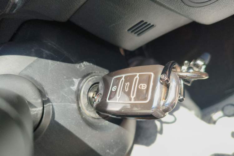 Used Honda Fit 2014 1.5L SE CVT Fashion Model
