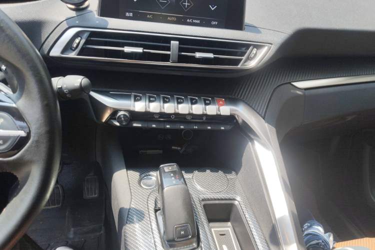 Used Peugeot 4008 2018 350THP Elite Edition Audio And AC Panel