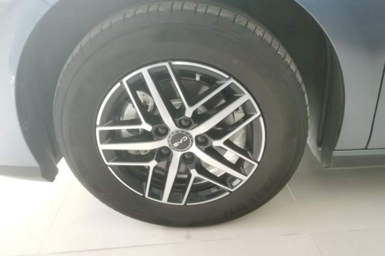 Used BYD Seal 05 DM-i 2025 DM-i Intelligent Drive 120KM Flagship Model Exterior 4