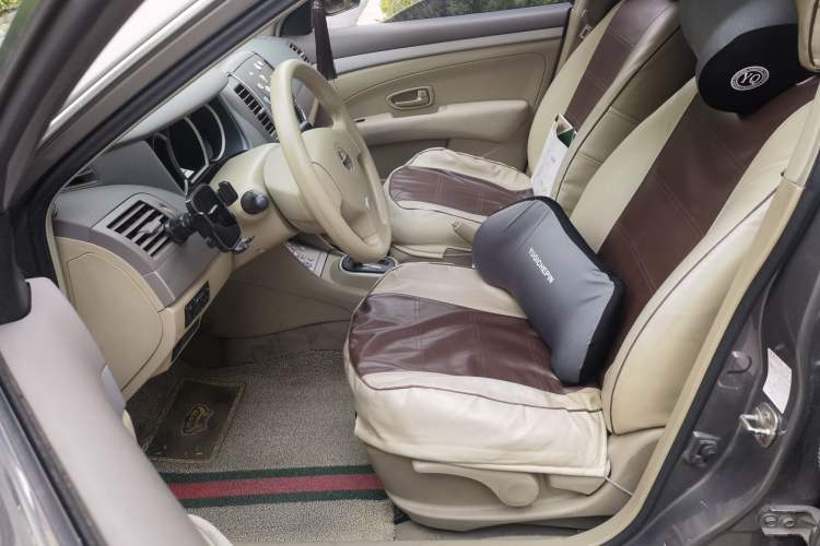 Used Nissan Sylphy 2012 Classic 1.6XE Automatic Comfort Edition Left Front Seat