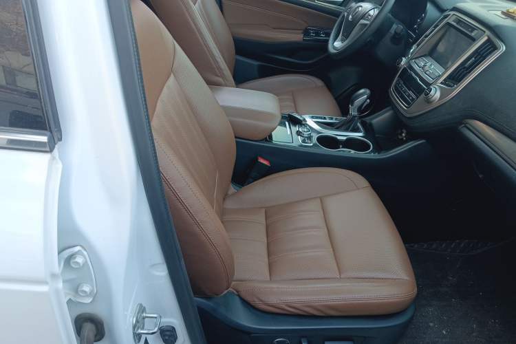 Used Changan CS95 2017 2.0T Two-Wheel Drive Zhitu Edition