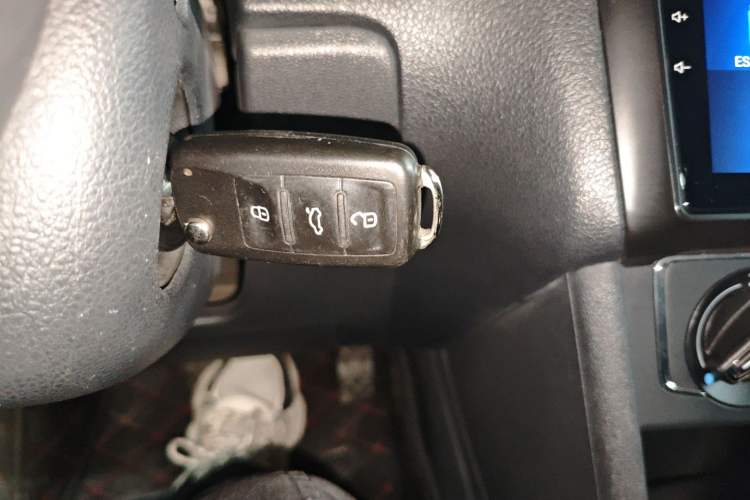 Used Volkswagen Polo 2014 1.6L Automatic Comfort Edition Interior 1