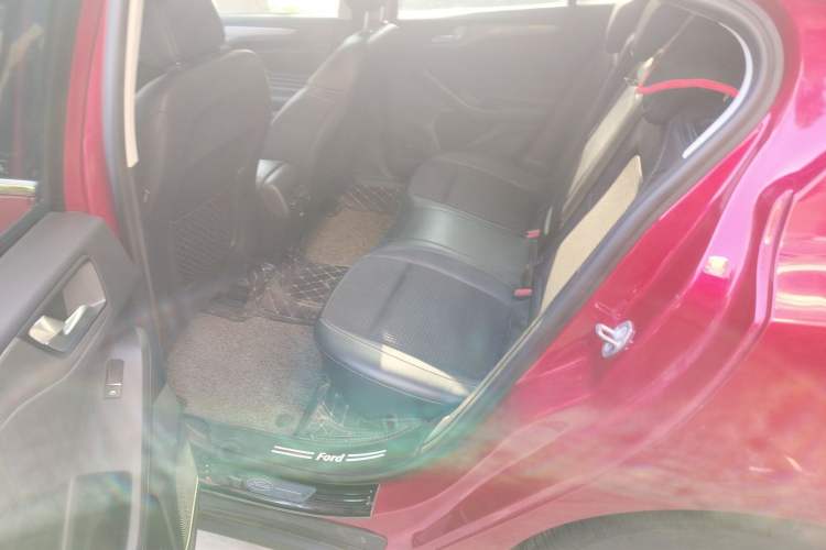 Used Ford Focus 2019 Sedan EcoBoost 180 Automatic Trend Edition
