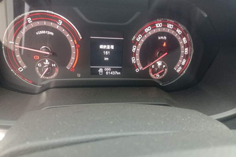 Used SAIC MAXUS T60 2020 2.0T Diesel Manual Two-Wheel Drive High-Ride Pioneer Edition Standard Cab China VI