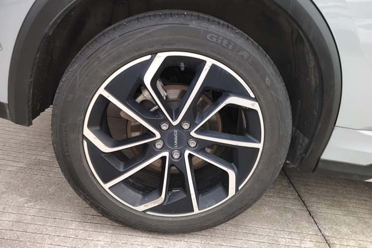 Used Lynk & Co 01 2023 1.5TD EM-F PM Exterior 5