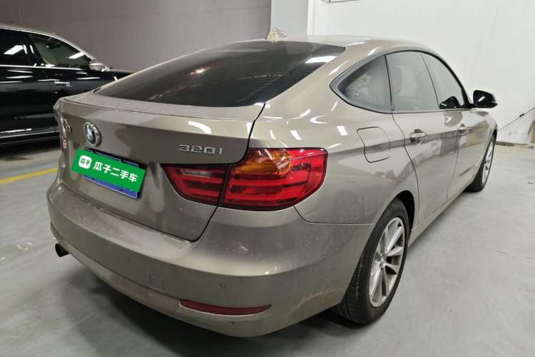 Used BMW 3 Series GT 2013 320i Leading Model Rear Right 45 Deg
