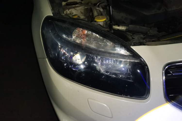 Used Renault Koleos 2012 2.5L Two-Wheel Drive Luxury Navigation Edition
