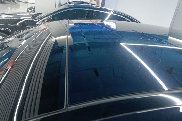 Used Mercedes-Benz E-Class 2024 Refresh E 300 L Stylish Edition
