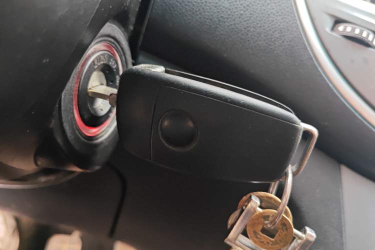 Used Cowin C3 2015 1.5L Manual Gold Diamond Edition