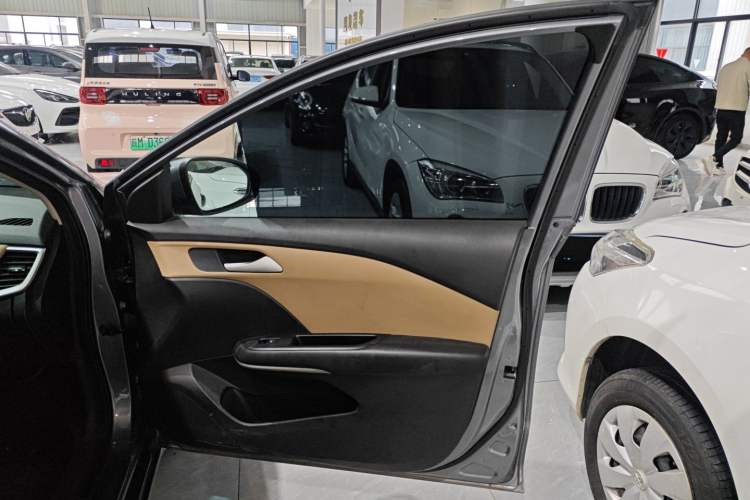 Used Chevrolet Monza 2021 320 Automatic Enjoyment Sunroof Edition