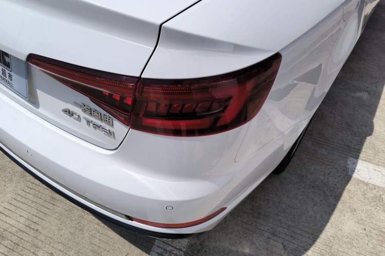 Used Audi A4L 2019 40 TFSI Ambition China VI
